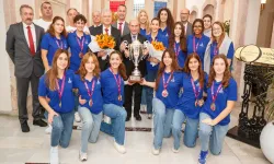 Soyer Avrupa kupası kazanan takıma seslendi: Dünya şampiyonluğu istiyorum