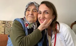 İzmir'de yaşlılara evinde muayene