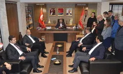 CHP İzmir Adayı Tugay’dan İl Başkanı Aslanoğlu’na ziyaret: İzmir örgütü tek yumruk olacak