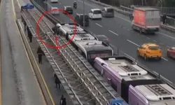 İstanbul’da tehlikeli yolculuk: Metrobüsün üstünde seyahat etti
