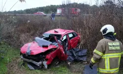 Balıkesir’de yağmur can aldı: Kayganlaşan yolda takla atan otomobilin sürücüsü öldü