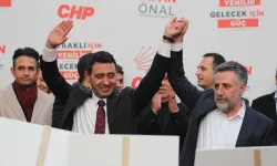 Bayraklı'da CHP'lilerden ithal aday tepkisi: 31 Mart seçimleri riske girdi