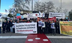 Belediye işçileri, kadro talebiyle İzmir'de alanlara çıkıyor