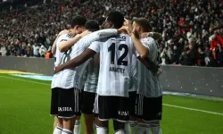 Dev derbide gülen Beşiktaş oldu: Kartallar, Trabzonspor'u 2-0 mağlup etti