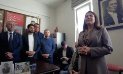 CHP Foça'nın yeni başkanı Günal Biçer oldu
