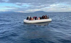 Dikili'de 43 düzensiz göçmen kurtarıldı