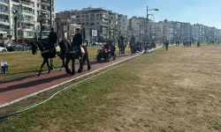 İzmir Kordon Boyu'nda güvenliği atlı ve ATV'li polisler sağlıyor
