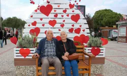 İzmir'de Sevgililer Günü pazarı açıldı