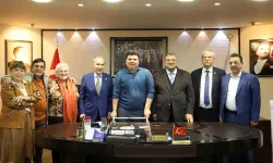 Kritik isimler sahaya indi: CHP İzmir’den seçime özel danışma kurulu