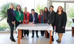 CHP Bayraklı adayı Önal, eşitlik politika belgesini imzaladı