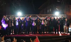 CHP Kemalpaşa'da miting gibi açılış: Gönlünüz ferah olsun kazanıyoruz