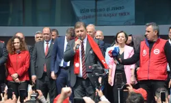 Tugay DİSK'in işçi buluşmasında konuştu: AKP kırmızı kart görmezse bizi kötü günler bekliyor
