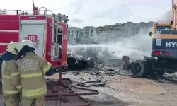 İzmir'de beyaz eşya deposunda yangın: Soruşturma başlatıldı