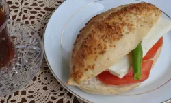 Orijinalinde salam sucuk olmaz: İzmir'in meşhur Kumru'su kahvaltıda tüketilir