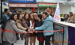 Özel sektör öğretmenlerinden İzmir’de yeni bir başlangıç