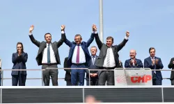 Özgür Özel: İzmir Cumhuriyet'in zapt edilemez kalesidir!