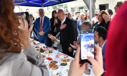 Başkan Soyer depremzedelerde buluştu: İzmir'den elimi asla çekmeyeceğim