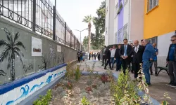 İzmir'de yine bir ilk: Sünger okul ile yağmur suya boşa gitmeyecek