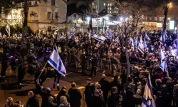 İsrail’de seçim protestosu: Sokaklar savaş alanına döndü
