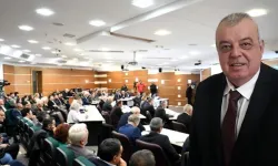 Bornova Belediye Meclisi’nde CHP İlçe Başkanı Ertürk Çapın krizi
