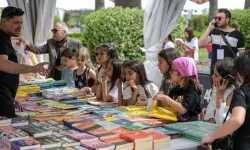 Fuarlar kenti İzmir: İZKİTAP Fest heyecanı devam ediyor