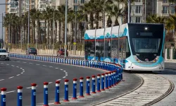 İzmir'de tramvay kullananlar için uyarı: O durakta durmayacak