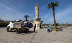 İZSU hız kesmiyor: İzmir'in her köşesinde temizlik