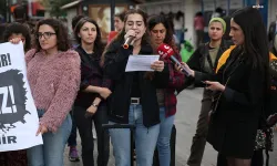 İzmir'deki Van tutuklamalarına tepki: Faşist, kadın düşmanı iktidara yanıtımızı sokakta vermeyi sürdüreceğiz