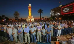 5 Nisan Cuma Kadir Gecesi'nde İzmir'de iftar saat kaçta?