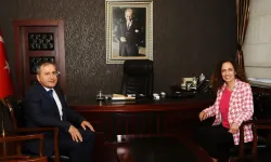 Karşıyaka'da Başkan Ünsal, Kaymakam Demir'i ziyaret etti