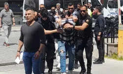 Kuşadası'nda eğlence mekanına tüfekle ateş açan iki kişi tutuklandı