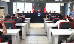 Menderes'te Çiçek başkanlığında ilk meclis toplandı