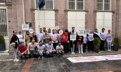İzmir'de işten çıkarılma eylemi sürüyor: Bizler fazlalık personel değiliz