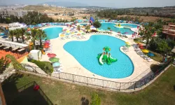 İzmir'de uygun fiyatlı eğlence: Aqua Yaşam Yüzme Havuzları'na nasıl gidilir?