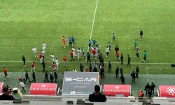 2. Lig'de dikkat çeken protesto: Vanspor FK, Bursaspor karşısında sahadan çekildi