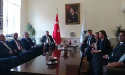 CHP’li İl Başkanları: Yıllardır gıptayla baktığımız İzmir’i ziyarete geldik