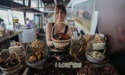 İzmir'de çikolataya doyuran festival başladı