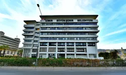 İzmir Büyükşehir Belediyesi'nin yeni hizmet binası için düğmeye basıldı