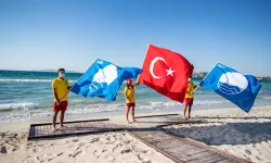 İzmir turizminin gözbebeği: Çeşme'de 13 plaj ve 3 marinaya Mavi Bayrak
