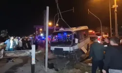 Kırıkkale'de can pazarı | Minibüs ile otomobil çarpıştı: Çok sayıda yaralı var