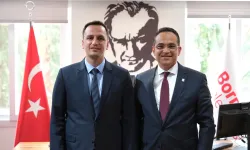 Bornova'da eski başkan Atila'dan yeni başkan Eşki'ye ziyaret