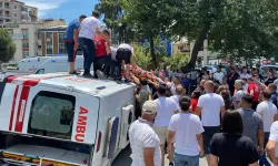 Hasta taşıyan ambulans devrildi: 1 ölü