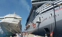 Bodrum'da kruvaziyer sevinci: 2 gemi ile 5 bin 397 turist geldi