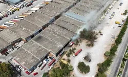 İzmir Bayraklı'da yangın: Müdahale sürüyor