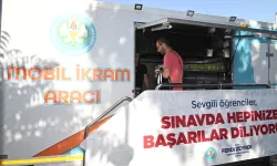 Manisa Büyükşehir'in mobil ikram aracı YKS'de öğrencilerin yanında