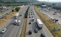 Tatilciler yollara düştü: İstanbul-İzmir Otoyolu'nda yoğunluk var