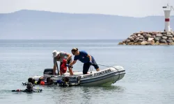 İzmir'de temizlik zamanı: Denizden araba lastiği bile çıktı