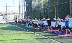 Kadınlar için pilates ve aerobik dersleri: Karabağlar’da gün, sporla başlıyor
