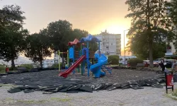 Mahalleli tepkili: Karabağlar’da parkın tadilatı bitirilemedi