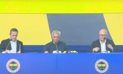 Fenerbahçe'de Jose Mourinho imzayı attı